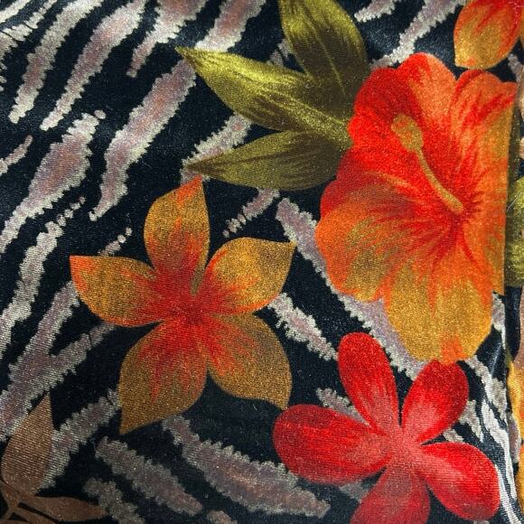 Vintage Sag Harbor Animal Print Vibrant Floral Velvet Button Up Shirt Top Sz XL - Picture 6 of 6